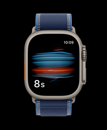 Apple Watch Ultra 3, titanium case, natural color, blood oxygen test in the Health app, Trail Loop, blue/bright blue color