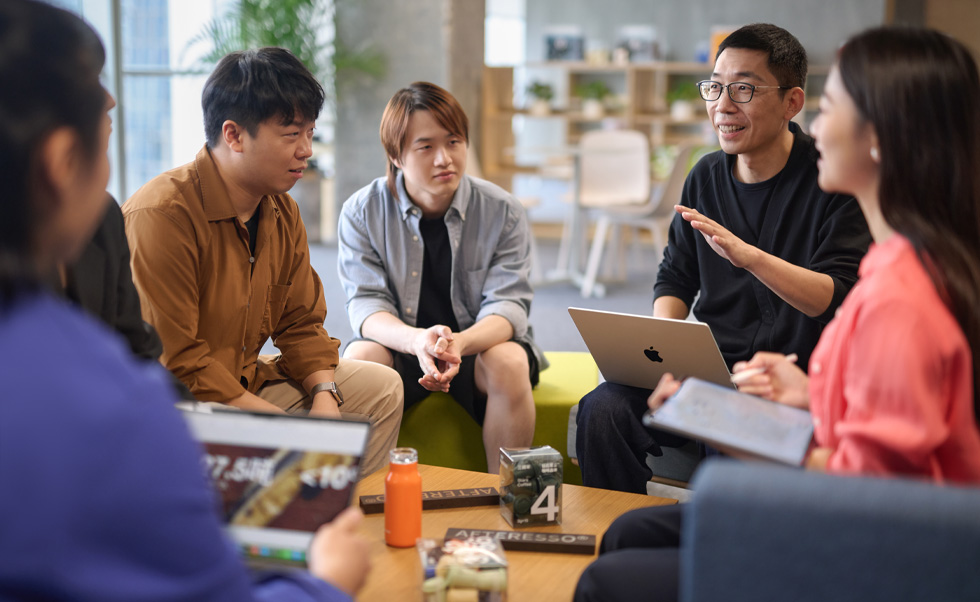 Apple 기술은 Saturnbird 내 모든 팀원의 신뢰를 받습니다.